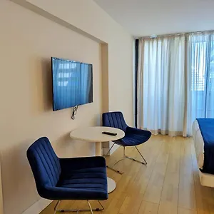 https://lola-siti-twin-tower.batumihotels.net